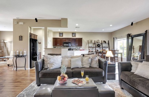Dover Casa | Valrico's Hidden Gem: A Stunning 3-Bedroom Oasis Awaits!