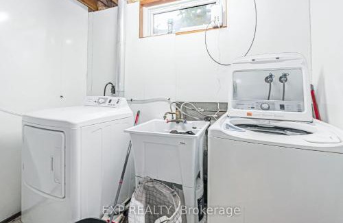 Kitchener Casa | Value For Money Stay in Kitchener
