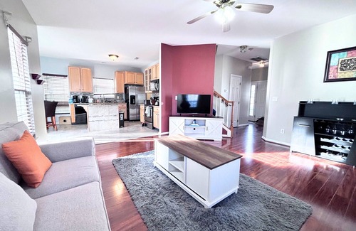 Prosperity Church Road Casa | Value Packed! 4-bedroom home with garage in Charlotte