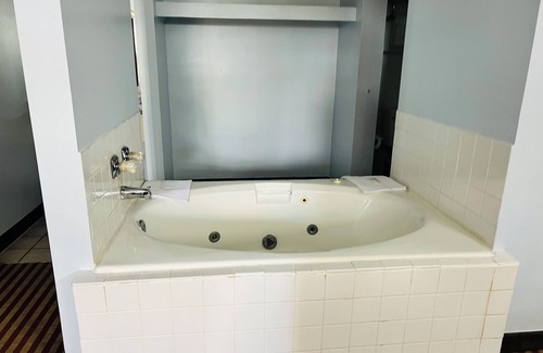 Winchester Hotel | Value Stays by OYO I-64