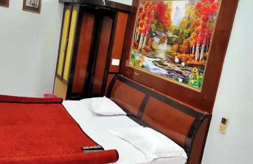 Hoshangabad Casa | Vamoose Balaji Inn