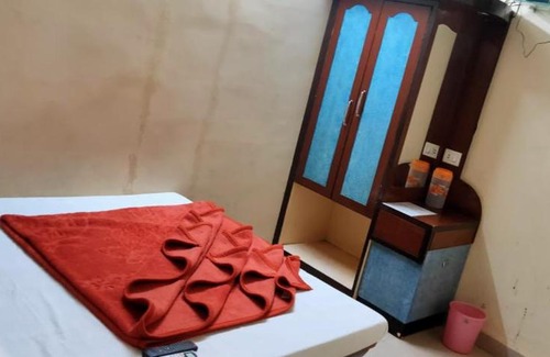 Hoshangabad Casa | Vamoose Balaji Inn