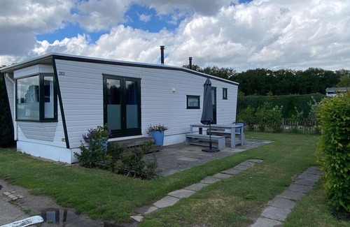 Udenhout Chalet De Esquí | Chalet estilo Van Gogh en un parque de vacaciones, cerca de las dunas de Loonse y Drunense