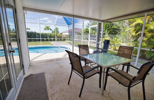 Port Charlotte Casa | Van Nuys - Vacation Home