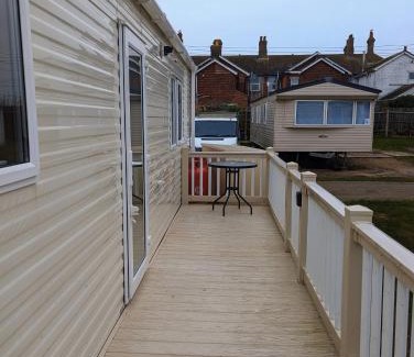 Felixstowe Otro | Van-Tastic 6 berth static