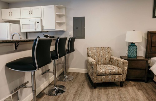 Sitka Condominio | Vance Towers Studio Rental in Downtown Sitka