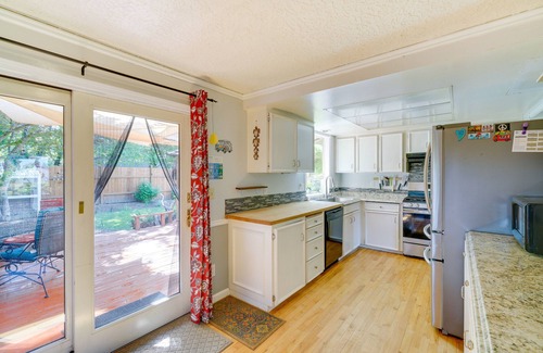 Salmon Creek Casa | Vancouver Vacation Rental ~ 16 Mi to Portland!