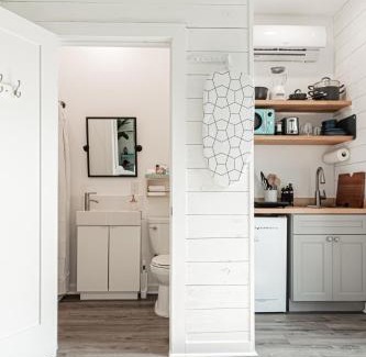 Naples Park Casa | Vanderbilt Beach Studio