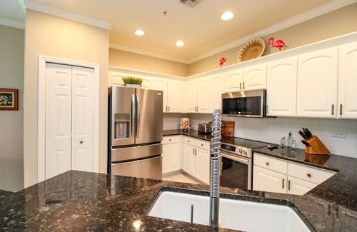 Rural Estates Villa | VANDERBILT COUNTRY CLUB BUNDLED GOLF TRANSFER TO THIS BEAUTIFUL 2/2 HOME