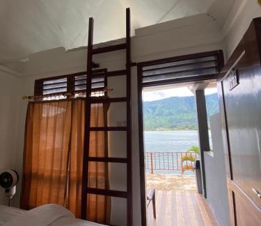Ambarita Casa | Vandu's View Guest house & Restaurant
