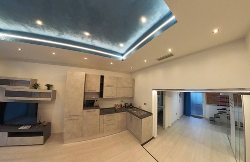 Gorla Apartamento | Vangogh Casa Vacanze - Affari A 100mt MM1 Gorla Lingue Parlate Inglese -italiano