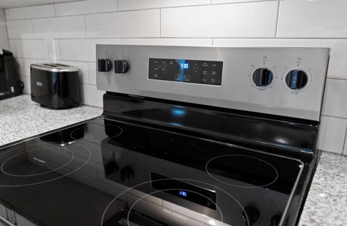 Newberry Apartamento | Vanguard 2BD 17 - Dos Habitaciones Piso, Capacidad 4