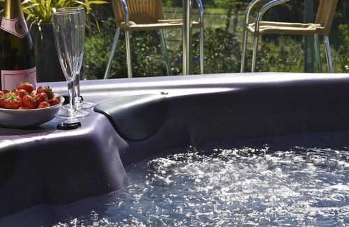 Bugford Cabaña | Mirador, Hillfield Village, DARTMOUTH