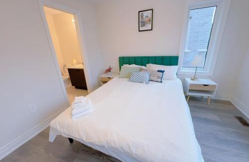 Pickering Casa | Vantage Stay pickering 4-BR