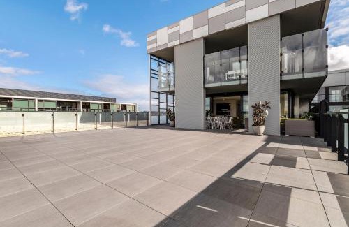 Abbotsford Casa | VAQUAY Embassy In Abbotsford