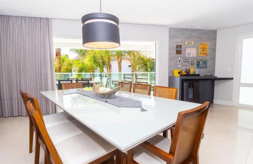 Ze Amandio Apartamento | Varandas do Atlântico 101A - Excelente apartamento em condomínio de luxo a beira mar - Piscina climatizada - Academia - (Consultar serviços de roupas de cama e banho)