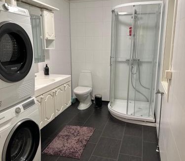 Vard Apartamento | Vardø accommodation - white house