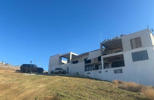 Playas de Rosarito Apartamento | Varela's Oceanview Hillside Condo in Puerto Nuevo