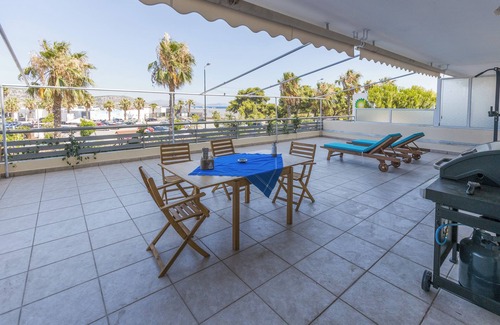 Varkiza Apartamento | Varkiza Blue - 2bd apartment next to the beach
