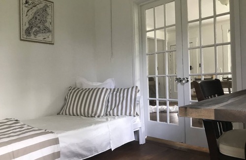 Vashon Island Otro | Vashon Farmhouse