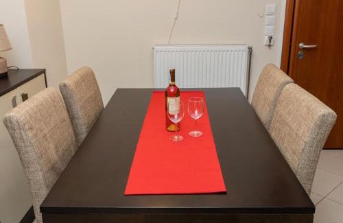 Saronikos Apartamento | Vasia's House in Kalivia
