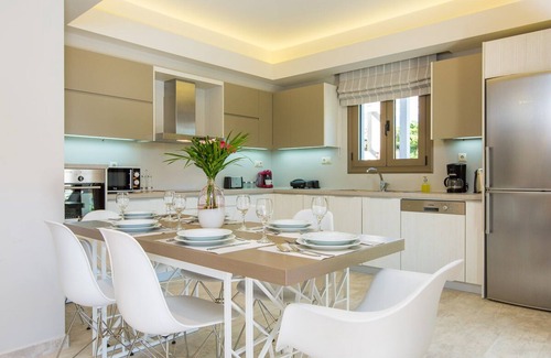 Rethymno Villa | Vasia Villa, Pool, Playground & Close to the Beach
