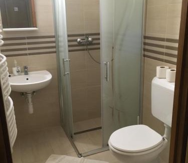 Komarom Casa | Vasmacska Panzió