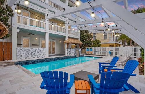 Frangista Beach Casa | Vast Cay Castle With Private Beach And Game Room