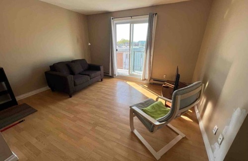Les Rivieres Apartamento | Vaste4,5 tout équipé bien situé