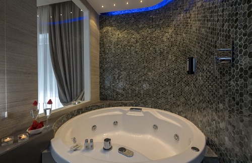 Rione XIV Borgo Casa | Vatican Style