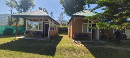 Shoghi Complejo | Vatika Resorts Cottages