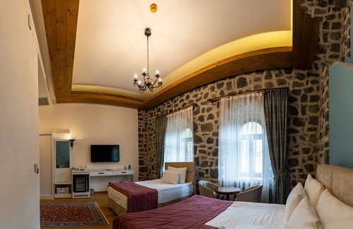 Kars Hotel | VE HOTELS KARS BEYLERBEYİ SARAYI