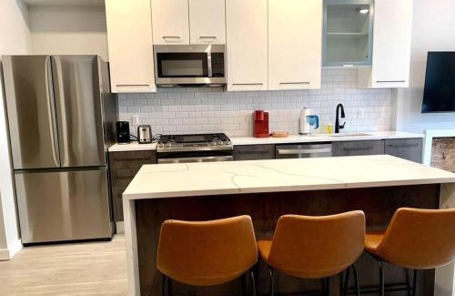 Newark Apartamento | Veau3 1BD 1BA minutes to NYC