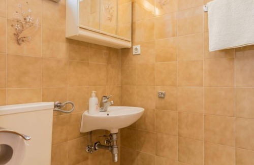 Baska Voda Apartamento | Vedra- Free Parking and Close to the Beach - D4