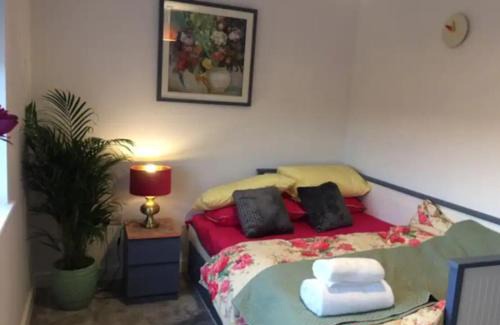 Crawley Casa | Veen Home near Gatwick