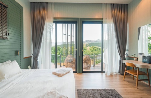 Sai Yok Hotel | VeeVaree Riverkwai Resort