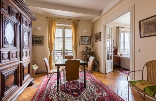 Les Iles Apartamento | Veeve - Quai aux Fleurs Apartment