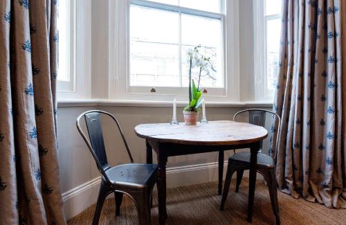 Addison Apartamento | Veeve - Sinclair Sophistication