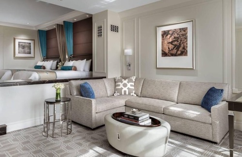 Las Vegas Casa | Vegas Adventure! 2 Spacious Units, Pools,