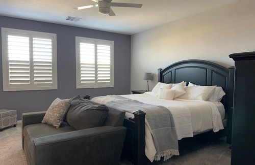 Enterprise Casa | Vegas Vacation Vibes! Beautiful Home With Hot Tub and Outdoor.