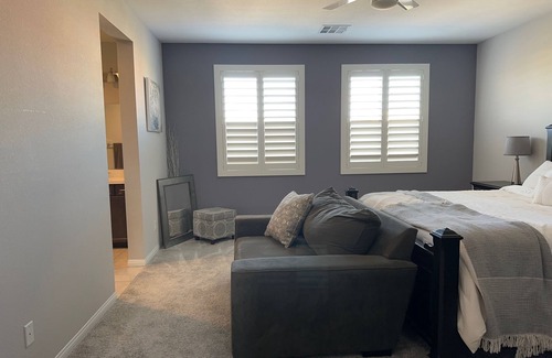 Enterprise Casa | Vegas Vacation Vibes! Beautiful Home With Hot Tub and Outdoor.