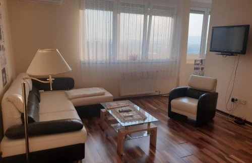 Zuglo Apartamento | Vegas Zugló
