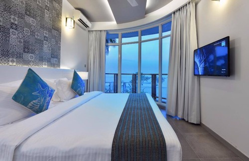 Maafushi Casa | Velana Beach Hotel Maldives