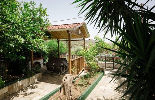 Volos Casa | Velanidia Seaside Villa