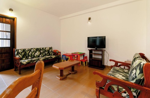 Praia da Enseada Hotel | VELINN Pousada Ubatuba Tropical