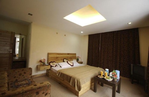 New Manali Hotel | Vella Marina Group of Hotel