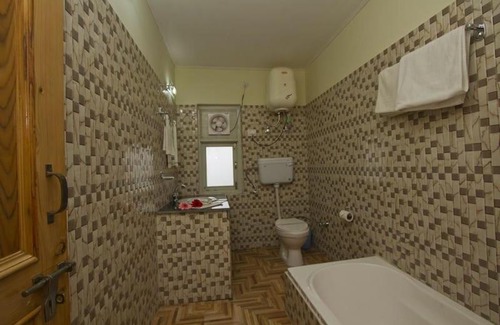 New Manali Hotel | Vella Marina Group of Hotel