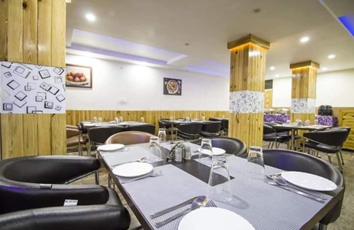 Naddi Hotel | Vella Mrina Group of Hotel Edge # Free Parking-cricket stadium 10 km-Mcleodganj 2 km- Bhagsunag 4 km