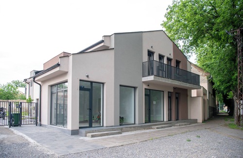 Subotica Apartamento | Velora 1 Apartment - Perfect for Couples, Near City Center