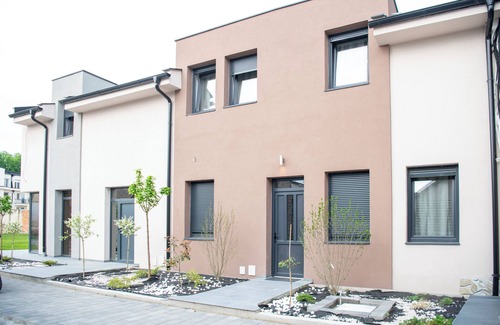 Subotica Apartamento | Velora 1 Apartment - Perfect for Couples, Near City Center